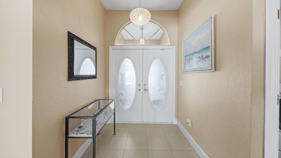 Cape Coral Reef House in Cape Coral