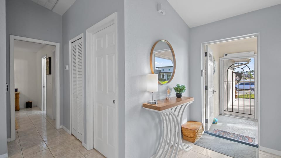 Sunkissed Palms House in Cape Coral