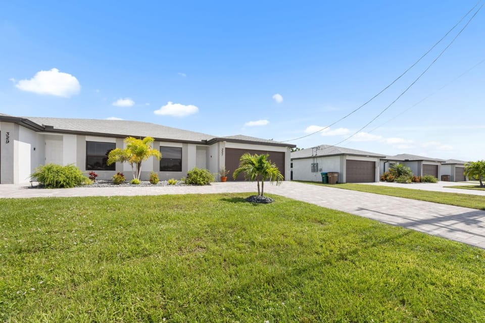 Starboard Shores 327 House in Cape Coral