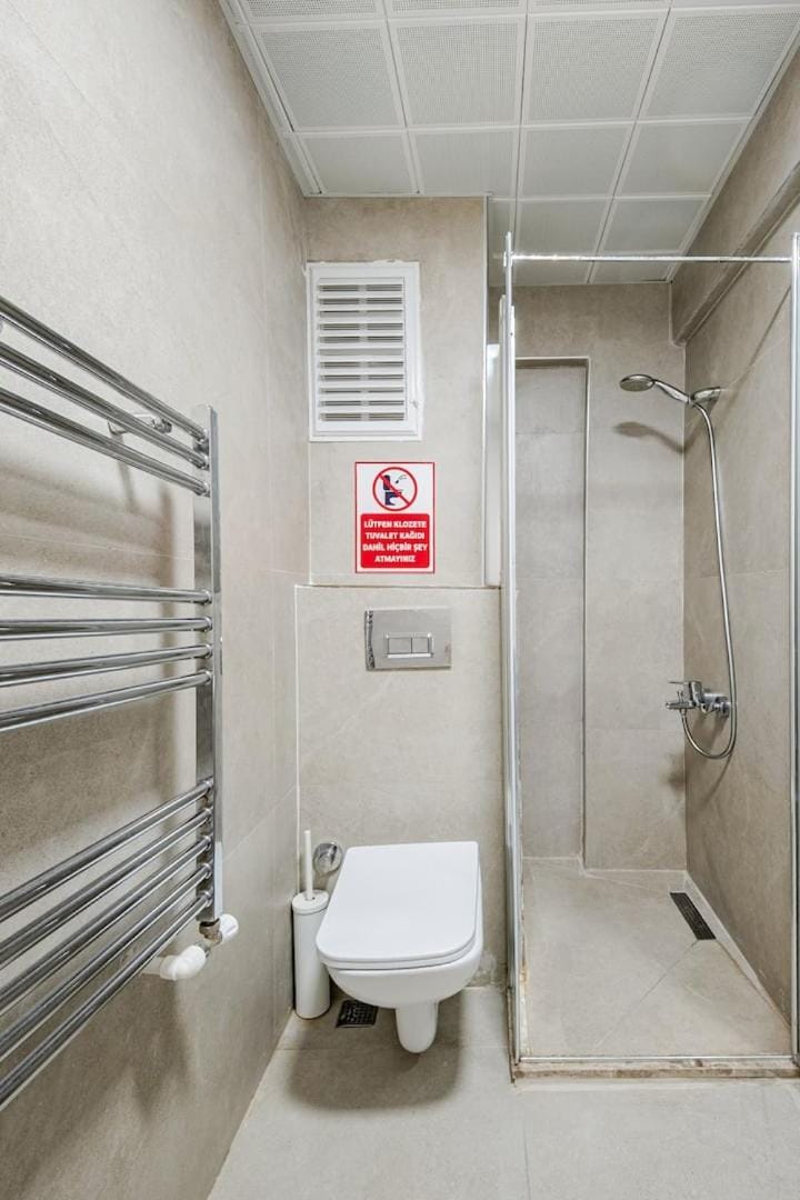 Shower, Toilet, Bathroom