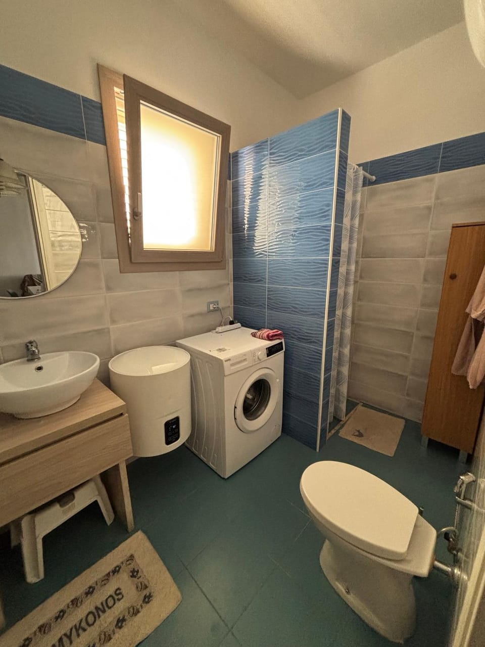 Shower, Toilet, Bathroom, washing machine