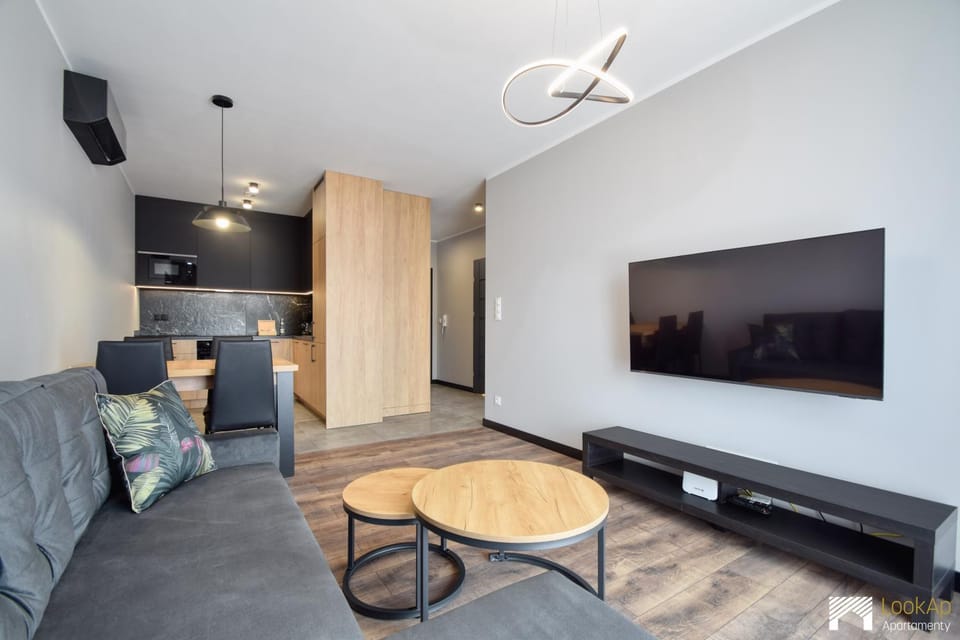TV and multimedia, Kitchen or kitchenette, Living room
