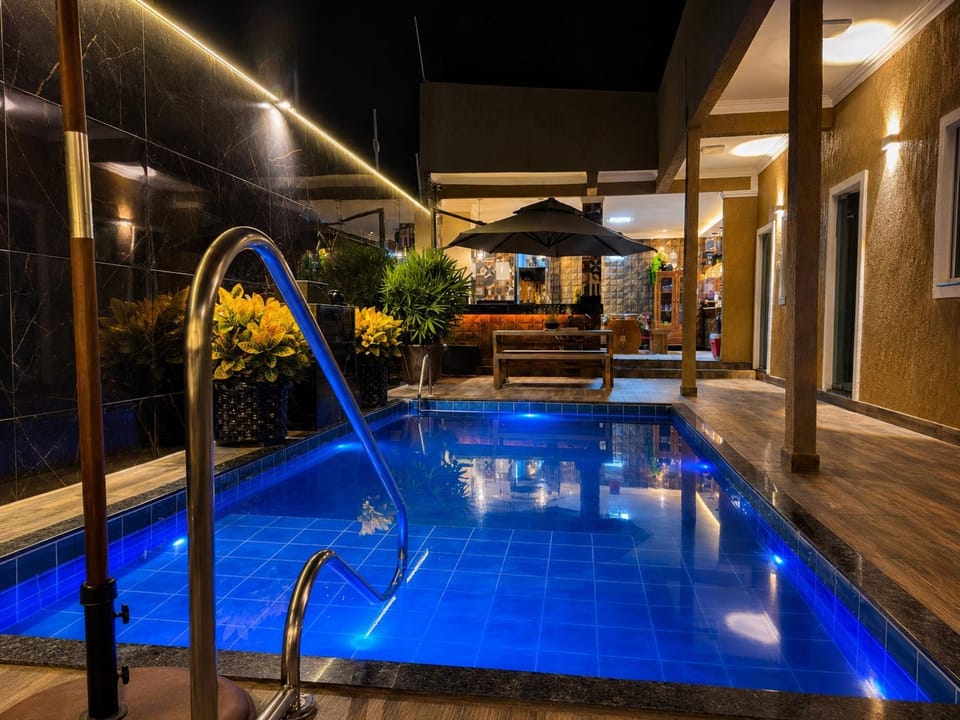 Night, Swimming pool