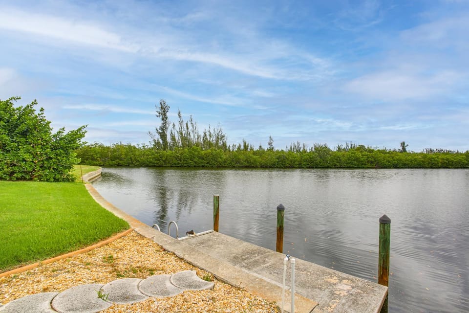 Canal-Front Gem w/ Boat Dock! Punta Gorda Getaway House in Punta Gorda
