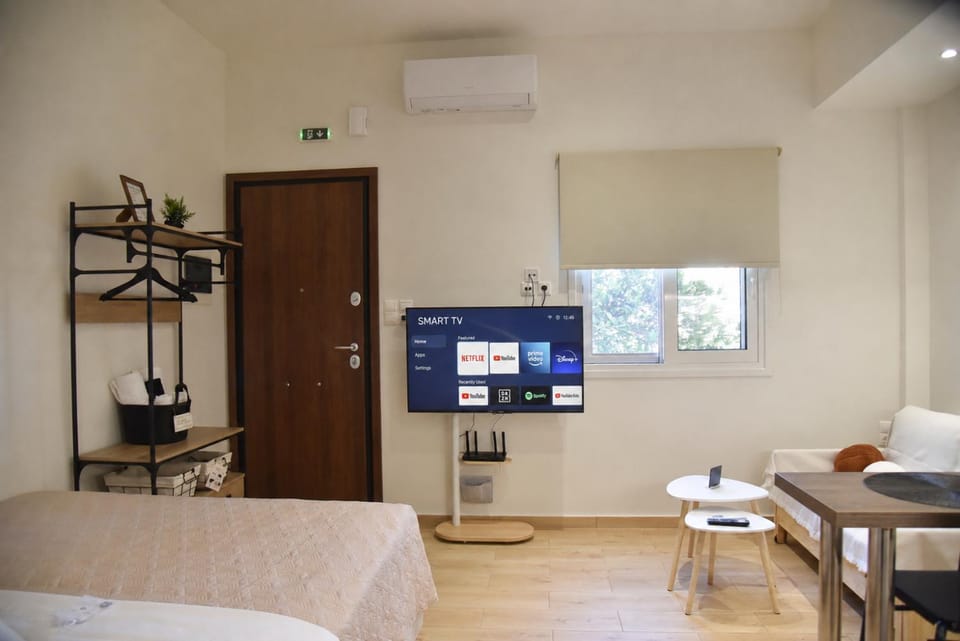 Nook Athens Airport Apartment in Decentralized Administration of Attica