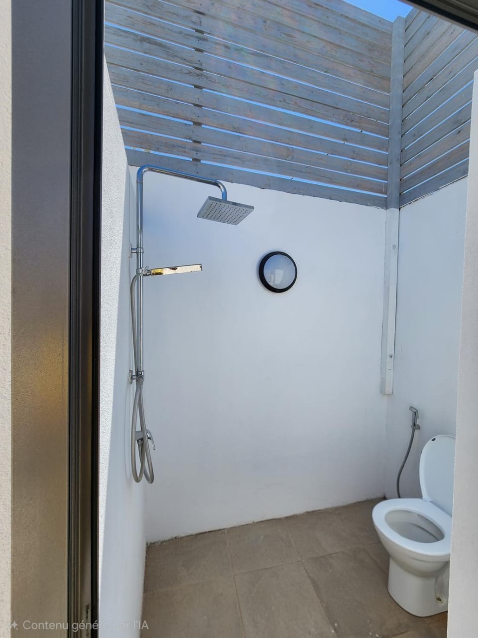 Shower, Toilet