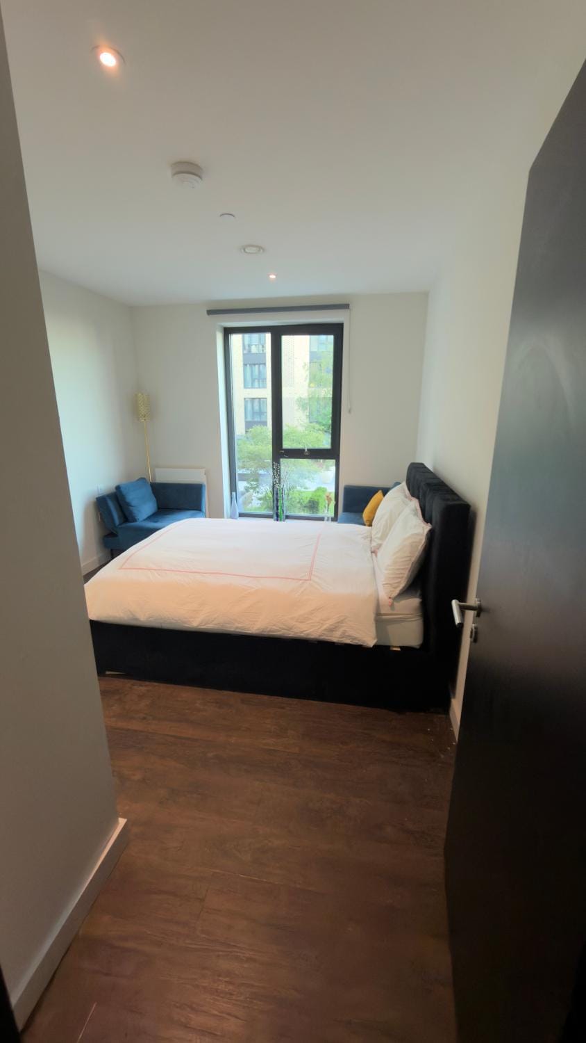 Greenford Quay Apartment in London Borough of Ealing