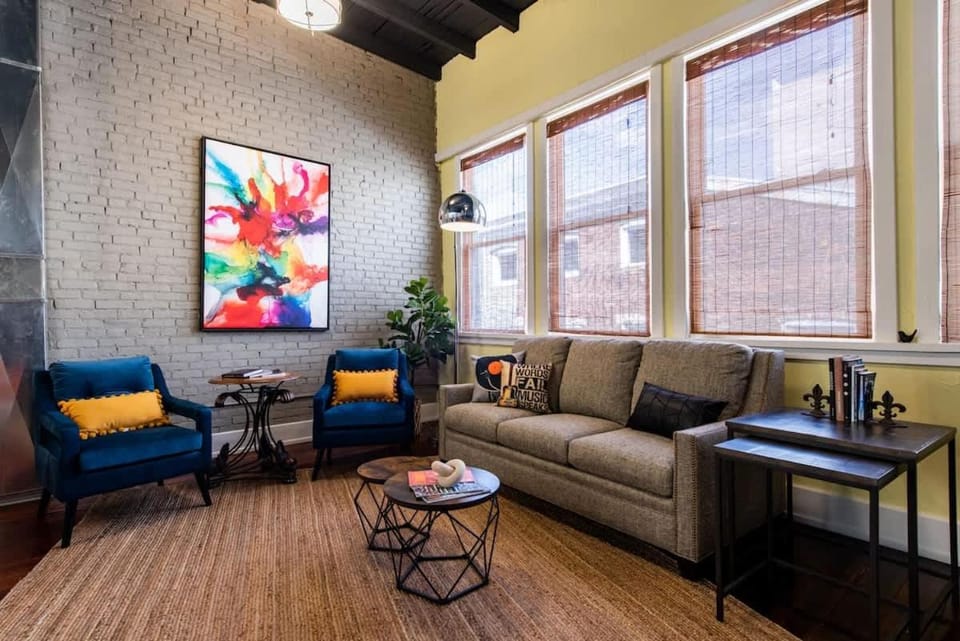 Newly renovated premium condo w modern jetted tub Apartment in Jefferson County
