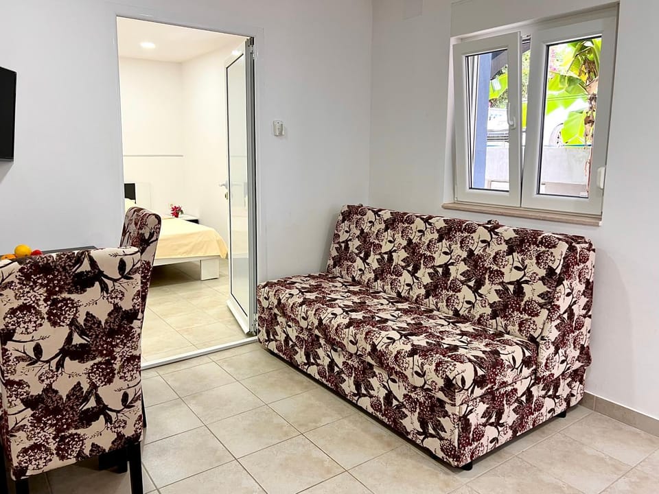Tesla Apartment in Budva