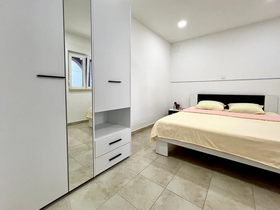 Tesla Apartment in Budva