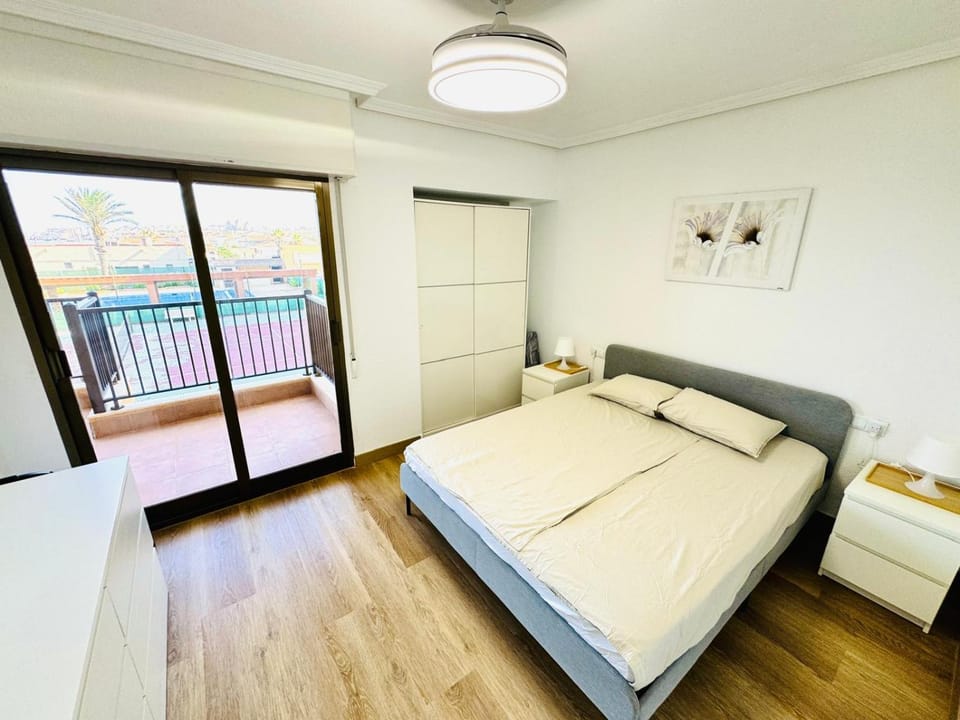 Bedroom, wardrobe