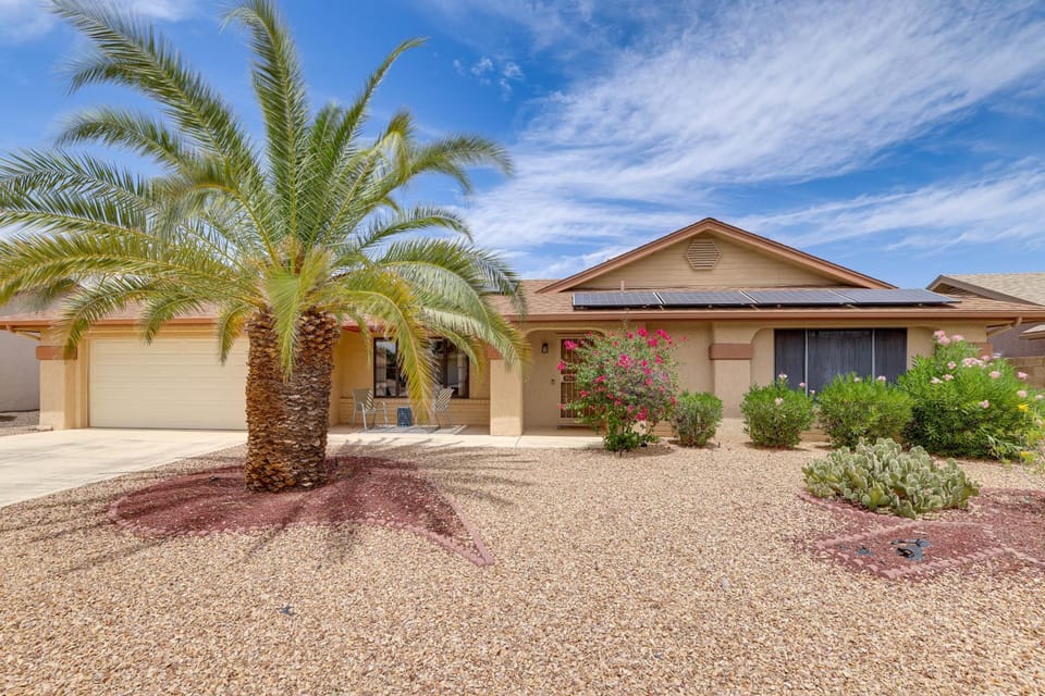 Near Golf! Sun City West Retreat w/ Resort Perks House in Sun City West