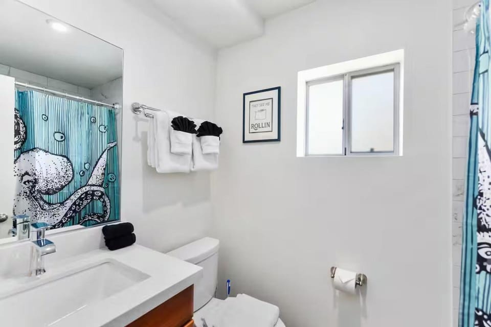 DTPH Cozy Corner - Pool & Parking Bed and Breakfast in Phoenix