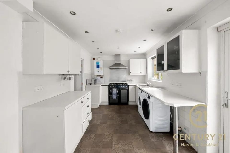 Kitchen or kitchenette, oven, stove, kitchen