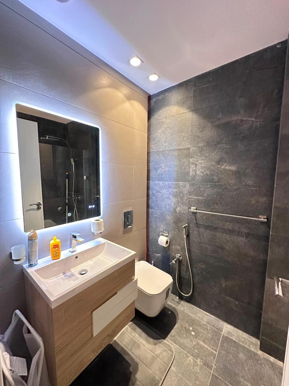Spacious 3BR Luxury App City Center w Wi-Fi & AC Apartment in Tangier