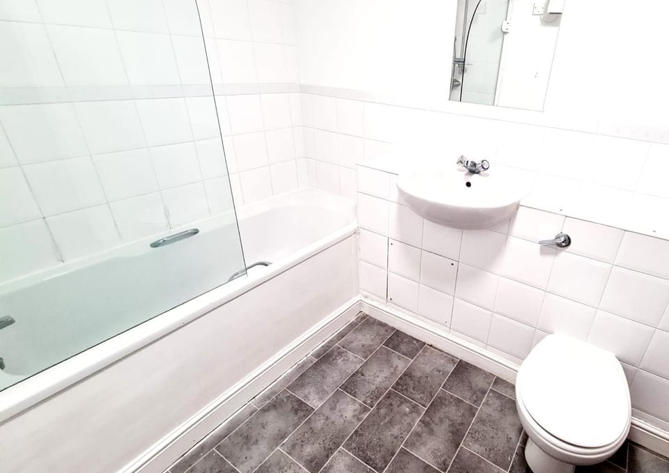 Shower, Toilet, Bath