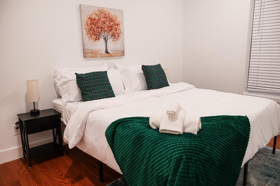 1BR Cornhill High Falls DT Wi-Fi Kitchen TV House in Brighton