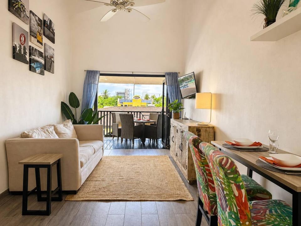 Ixora 7 - 1 Bed Apartment In Holetown w/ Pool & AC Apartment in Holetown