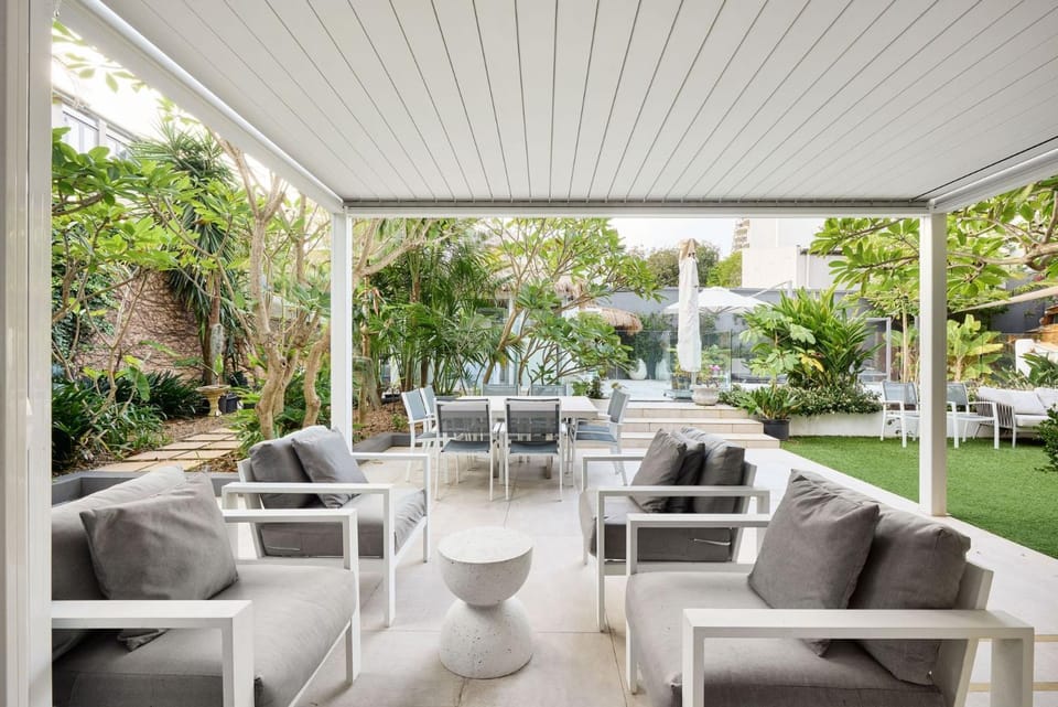 Tropical Serenity, Double Bay Apartment in Sydney