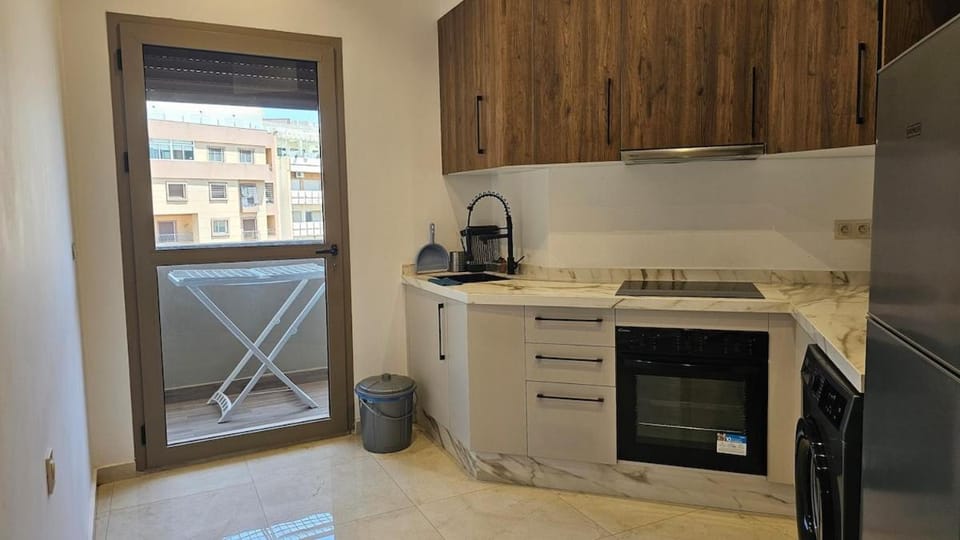 Modern 2BR App in City Center with Wi-Fi and AC Apartment in Tangier