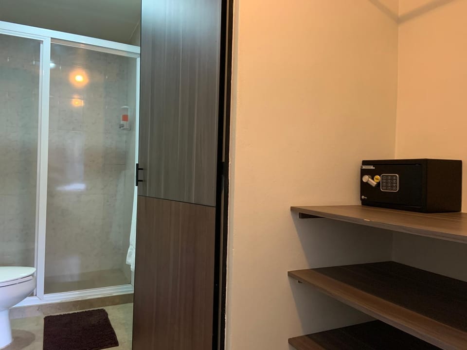 Shower, Bathroom