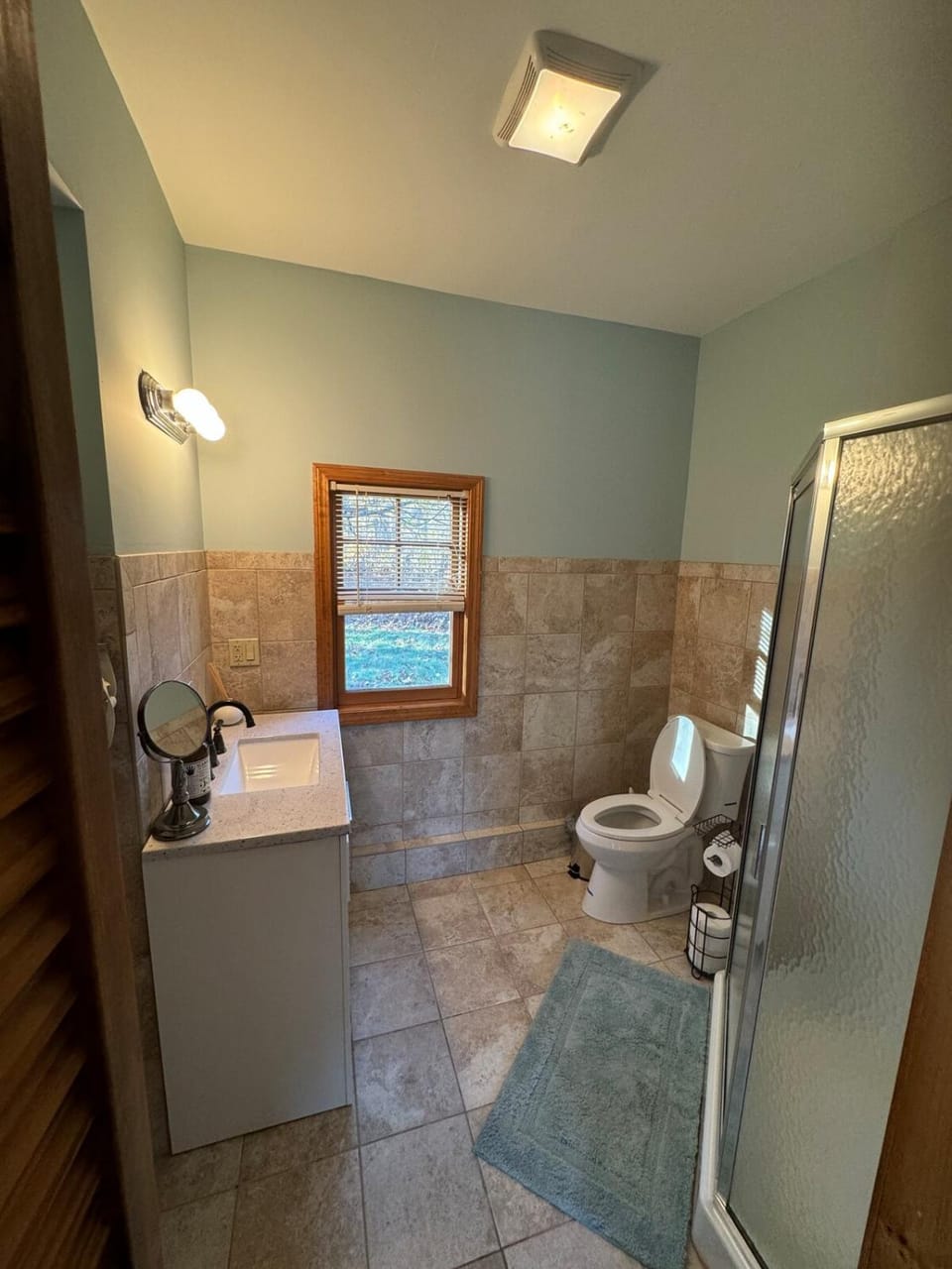 Peaceful Beach Retreat Casino Stay Alternative House in Pawcatuck