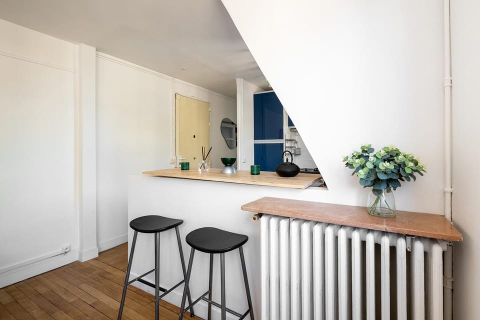 Bright 1BDR Retreat in Paris 15th Apartment in Paris