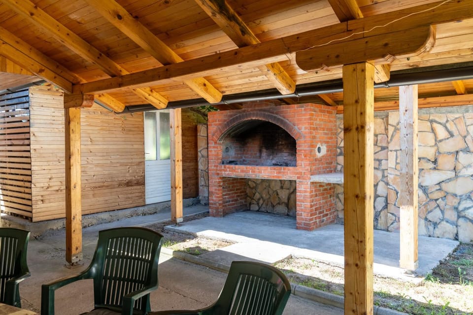 BBQ facilities, Balcony/Terrace