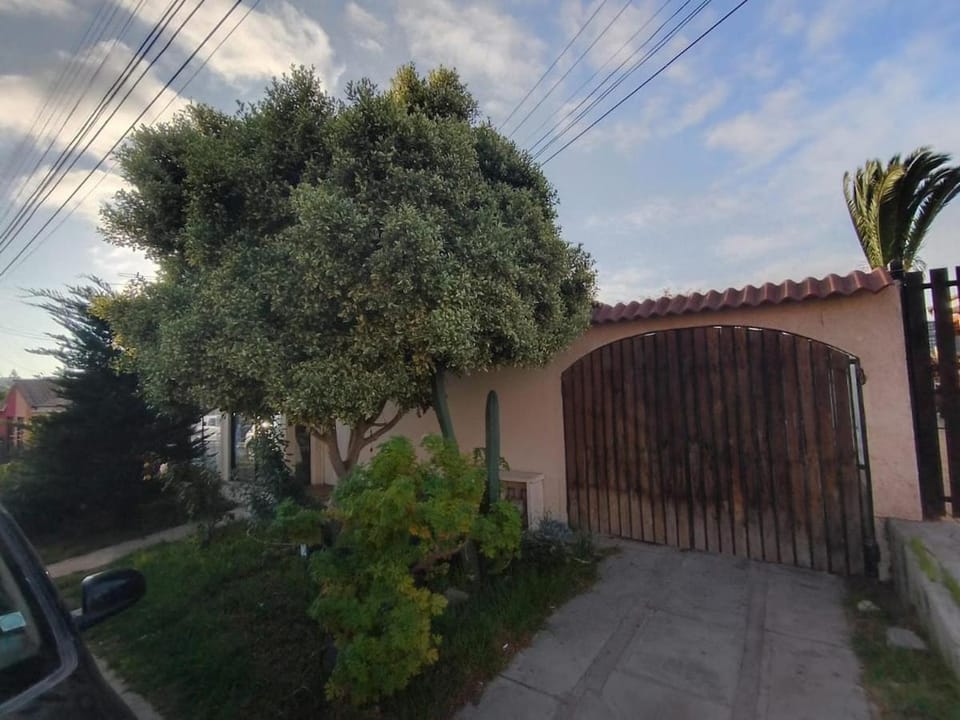 Casa en condominio cerca de la playa House in Coquimbo