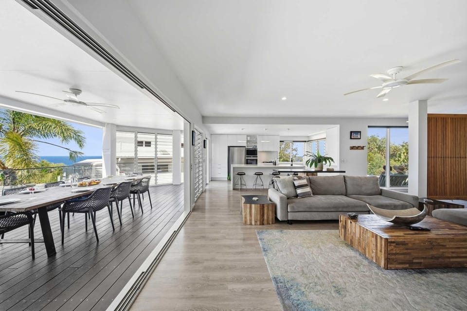 Ocean View Beach House - pet-friendly Coolum home House in Coolum Beach