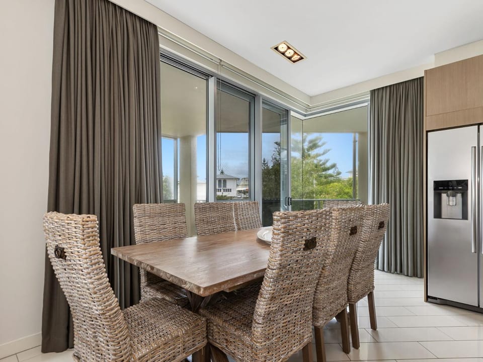 Absolute Beachfront 1122 - By Kingscliff Accommodation Apartment in Kingscliff