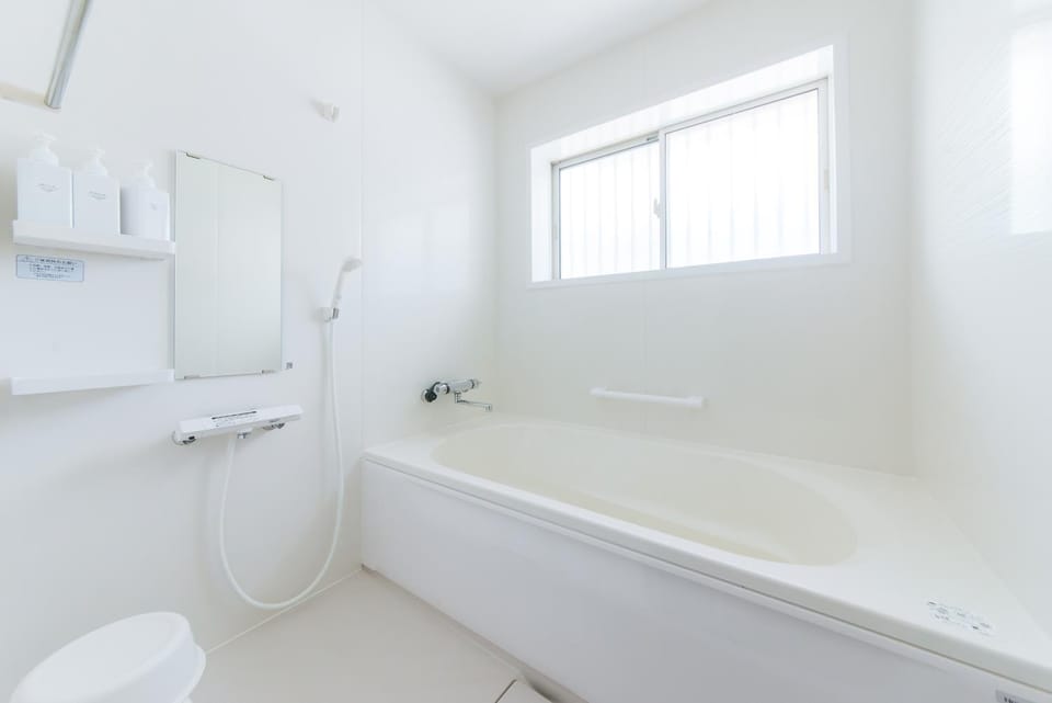 Bathroom, Bath