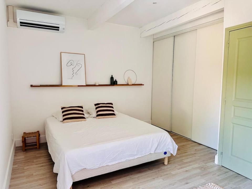 Maison familiale entre Avignon & Ventoux recharge VE gratuite House in Pernes-les-Fontaines