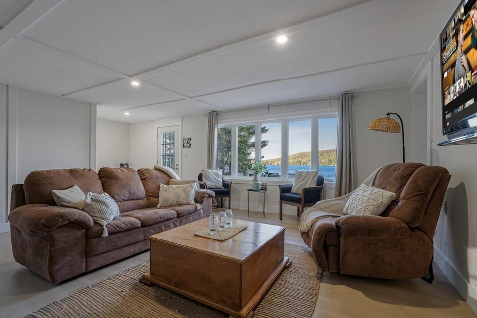 TV and multimedia, Living room, Seating area