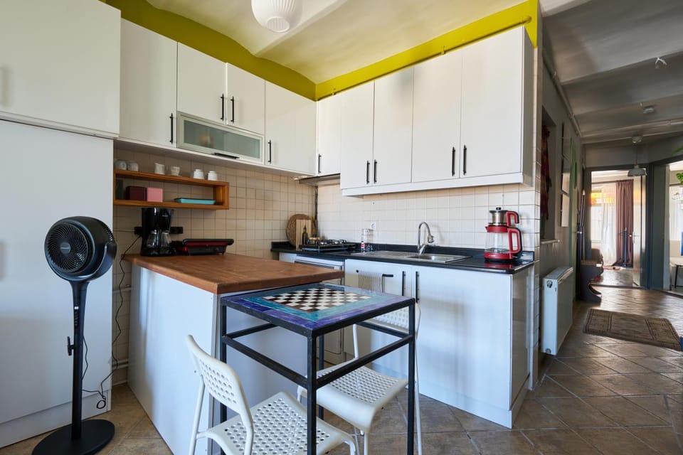 Game Room, Kitchen or kitchenette, Dining area, dishwasher, kitchen