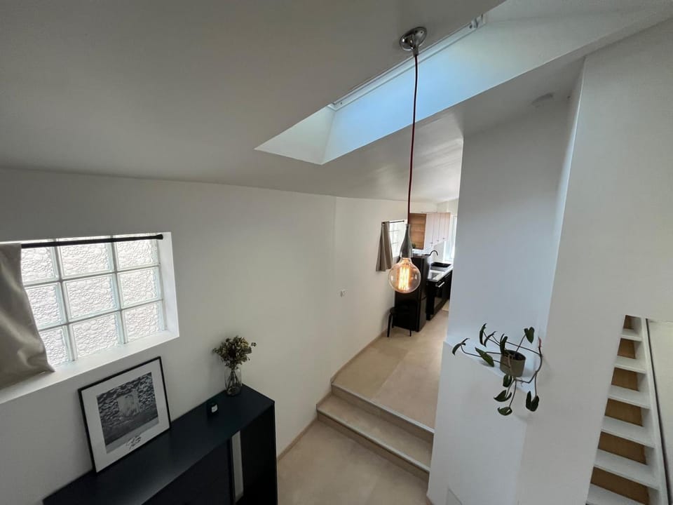 CYRILLE BESSET Maisonnette Climatisée Proche de Toutes Commodités House in Nice