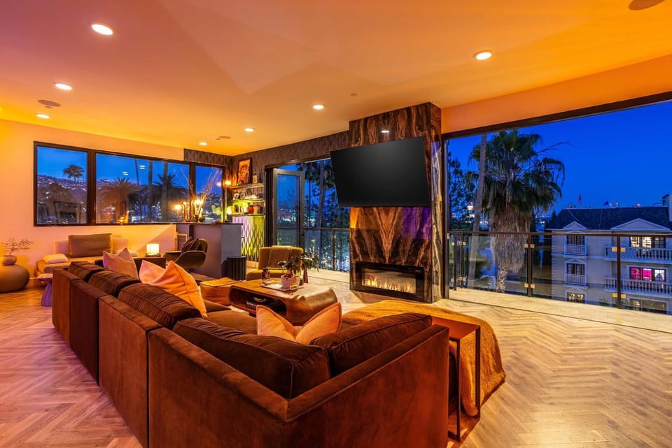 Abrakadabra The Architect's Ultra Luxury Residence Apartment in West Hollywood