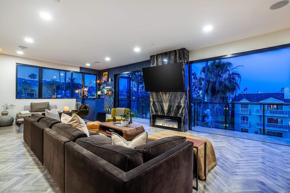 Abrakadabra The Architect's Ultra Luxury Residence Apartment in West Hollywood