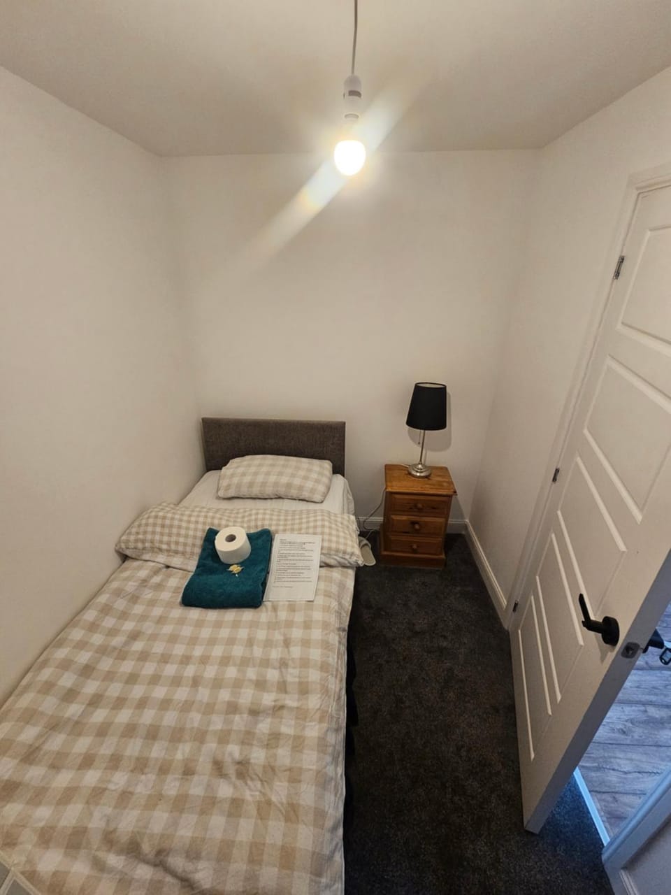 Smart Stay room in Central Dartford with Free Parking Vacation rental in Dartford