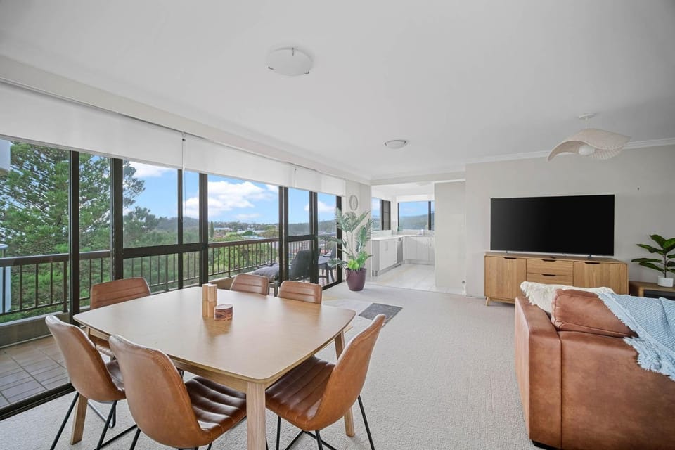 Three Views at Pebbly Beach Apartment in Forster