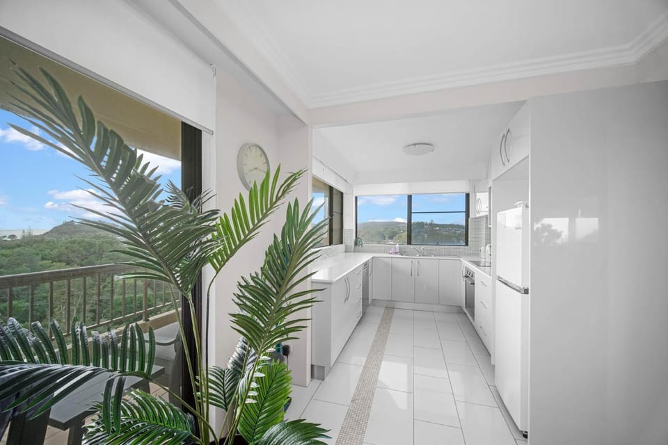 Three Views at Pebbly Beach Apartment in Forster