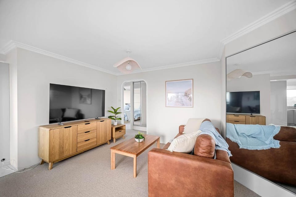 Three Views at Pebbly Beach Apartment in Forster