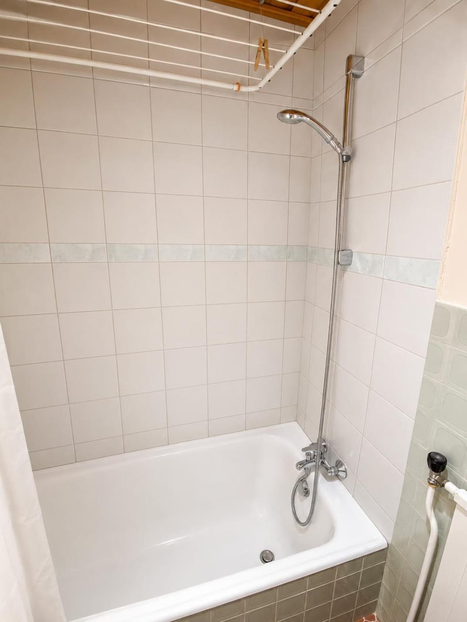 Bathroom, Bath