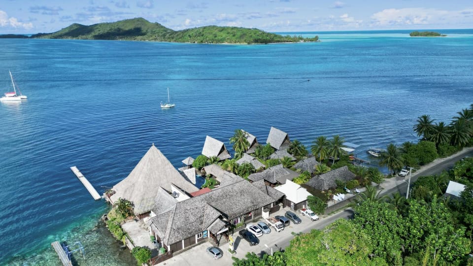 Restaurant/places to eat, Natural landscape, Mountain view, Sea view, Swimming pool, Breakfast