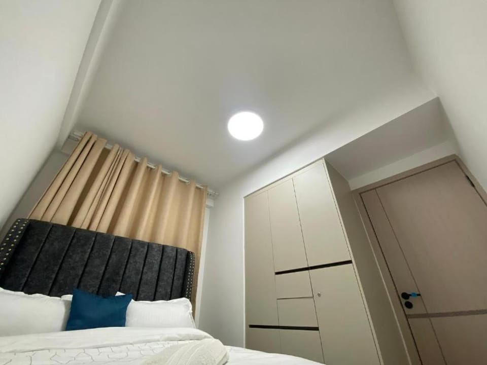 Serenity Residency -Stylish 1BR Apartment - Kilimani, Ngong Road Nairobi Apartment in Nairobi County