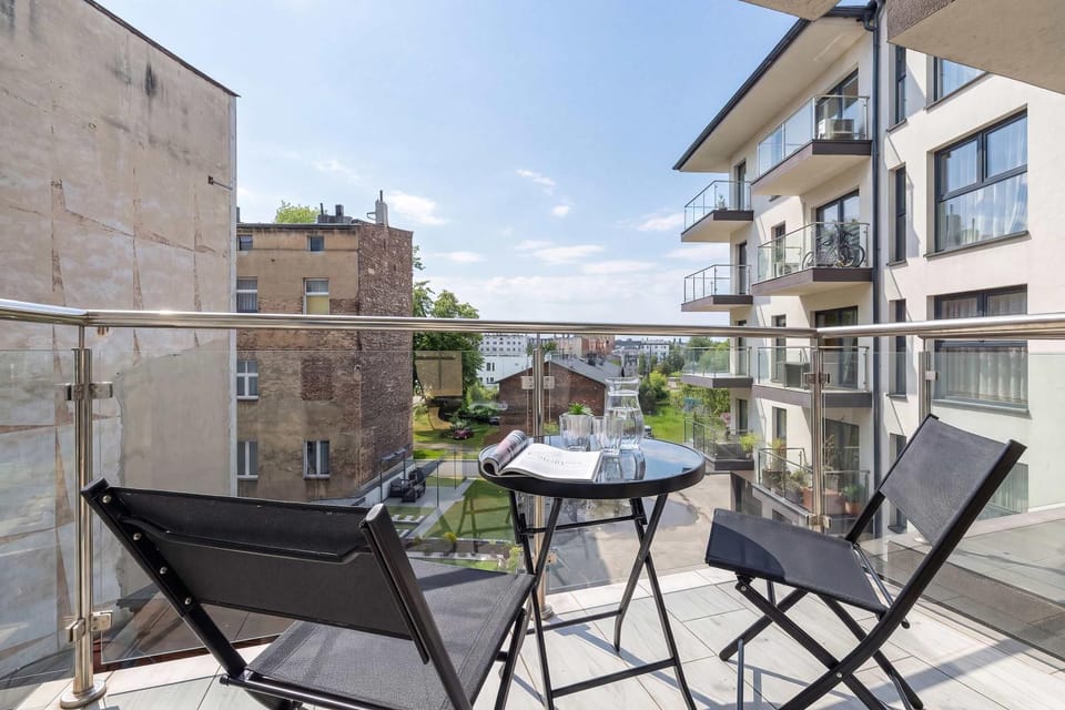 Day, Balcony/Terrace, Seating area