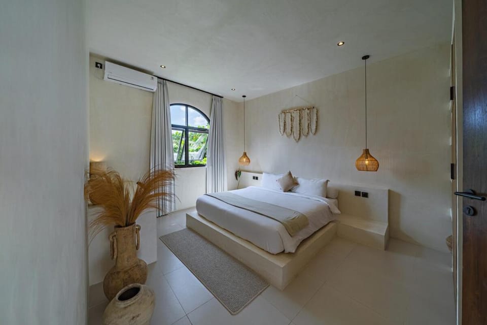 Casa Makana - Modern 2BR Island Boho Villa with Private Rooftop! Villa in North Kuta