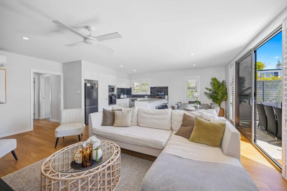 Balcony/Terrace, Living room, Dining area, kitchen