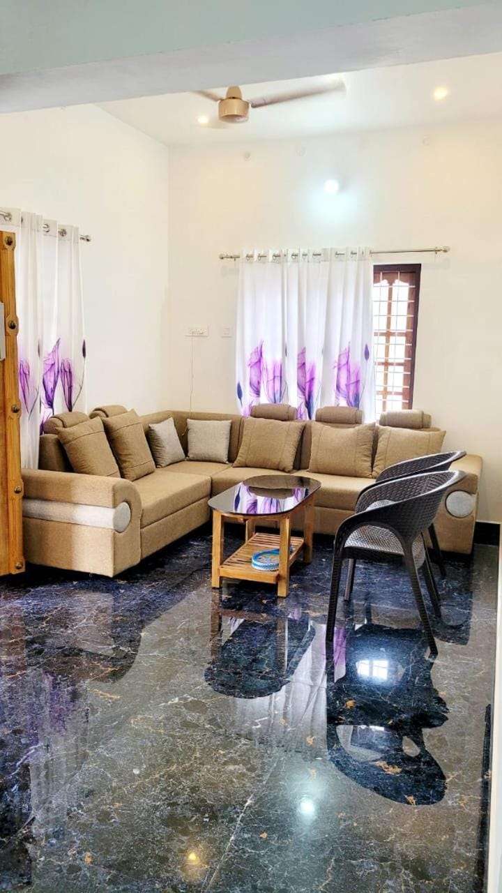 Shaloom Homes Stay Apartment in Alappuzha
