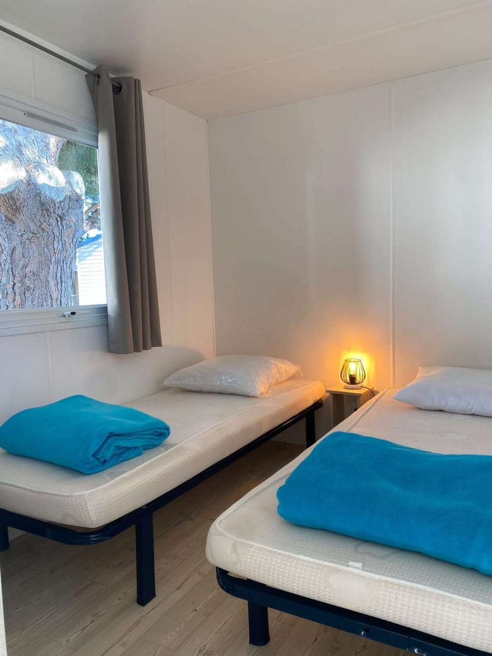 Mobil-home 6 pers 2 ch proche des plages House in Canet-en-Roussillon